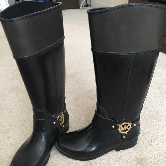 michael kors women's boots prices